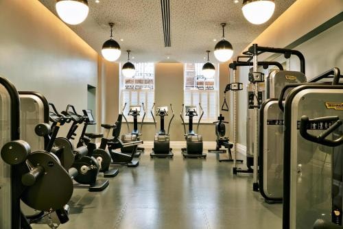 Queen Room Near Russell Court LON 13 Luxury Bookings