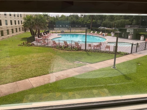 Standard King Room Near IAH Airport Area HOU 19 Luxury Bookings