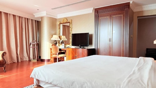 Ambassador One Bedroom Near Mall Of Emirates 2 Luxury Bookings