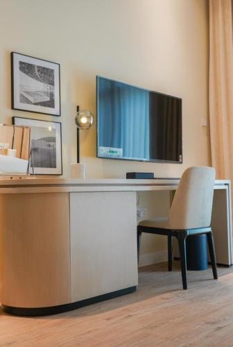 Premium Studio Near Al Seef Village Mall Abu Dhbai 4 Luxury Bookings