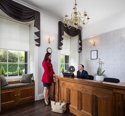 Double Room Near Facial Pain Clinic LON 7 Luxury Bookings