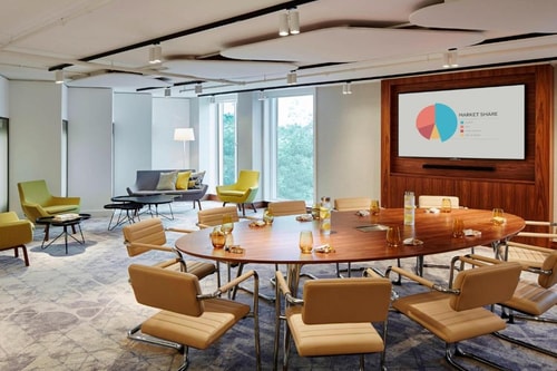 Superior King Room Near Airport Bowl LON 5 Luxury Bookings