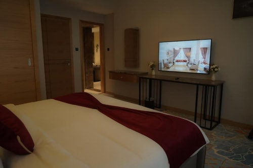 Double Or Twin Room Near Abu Hail Park Dubai 2 Luxury Bookings