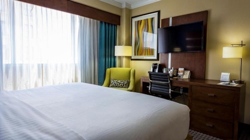 Standard King Room Near To Root Square HOU 1 Luxury Bookings