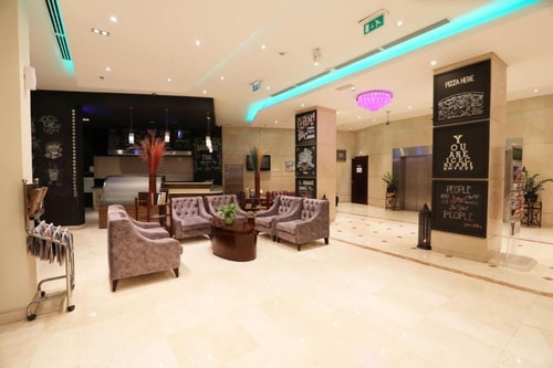 Deluxe One Bedroom Apartment Near Viva Supermarket 9 Luxury Bookings