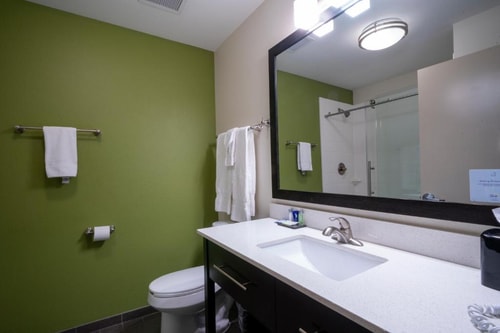 King Room Near ELCO Administrative Services DAL 3 Luxury Bookings