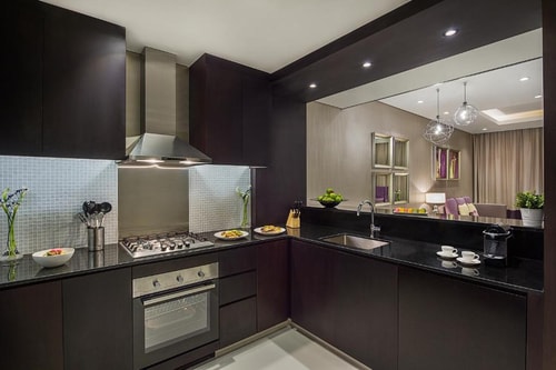 Two Bedroom Suite Near South Ridge Park 4 Luxury Bookings