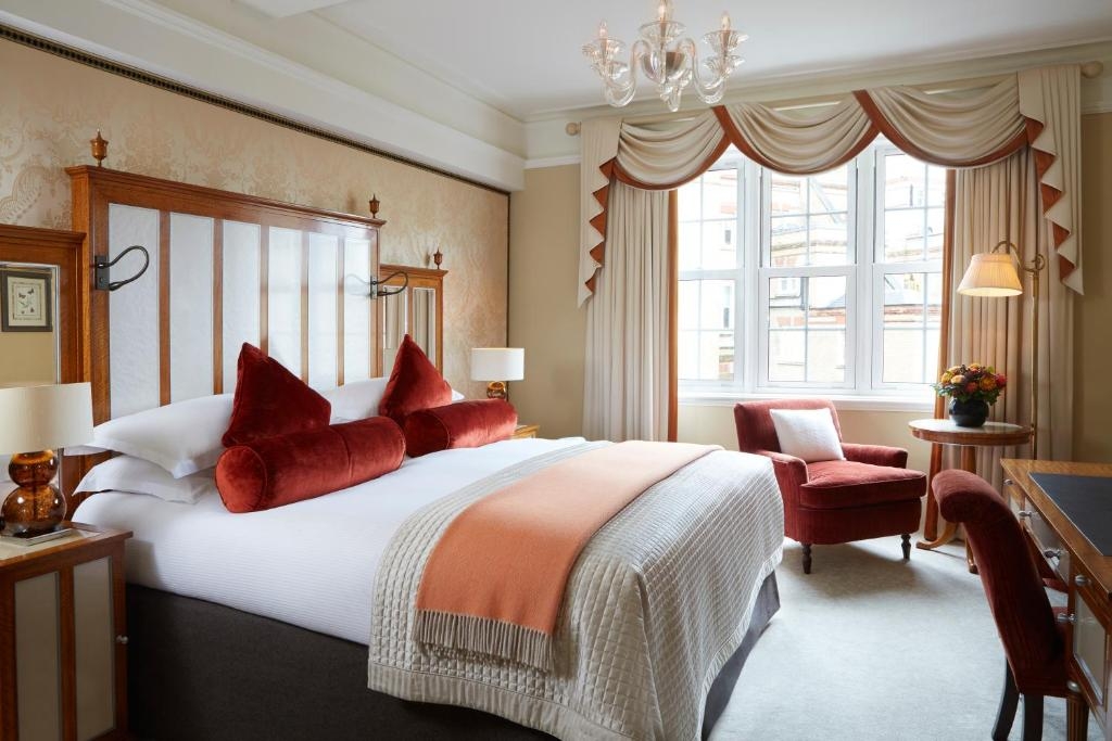 Superior Double Room Near Salon Revitalist LON Luxury Bookings