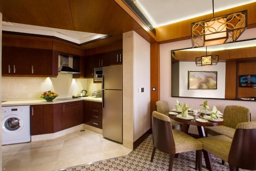 Junior Two Bedroom Suite Near Mall Of Al Ain 4 Luxury Bookings