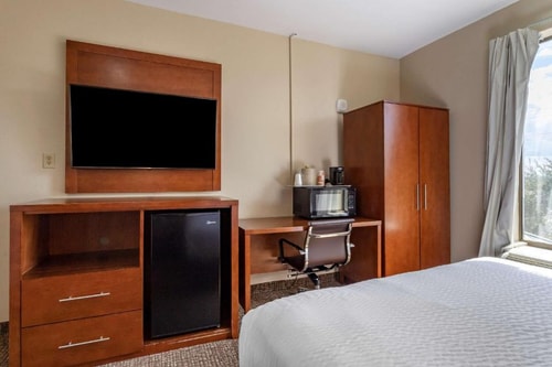 Queen Room Near Methodist Training Center HOU 2 Luxury Bookings