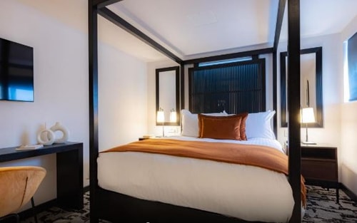 Superior Double Room Near Gogo Glazing LON 1 Luxury Bookings