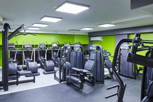 Deluxe King Room Near Forty Tree Green LON 13 Luxury Bookings