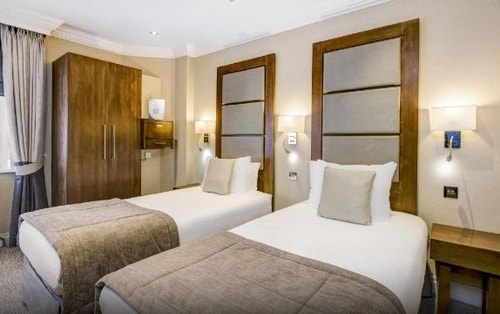Double Or Twin Room Near Activemine Pilates LON 3 Luxury Bookings