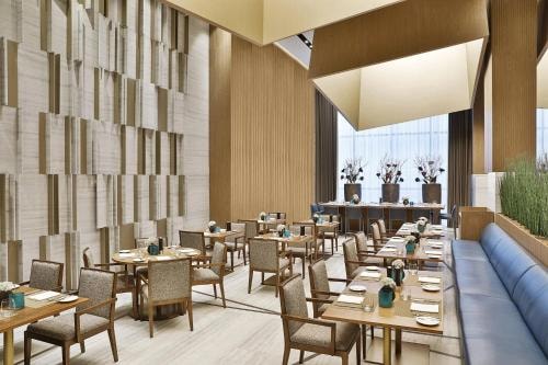 Standard King Or Twin Room Near Mall Of Emirates 9 Luxury Bookings
