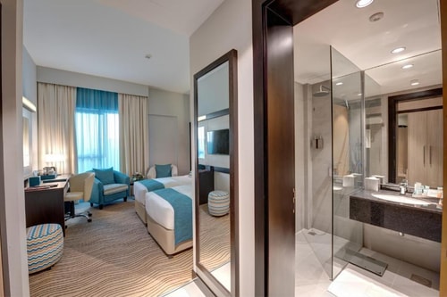 Standard Room Near United Hyper Market 5 Luxury Bookings