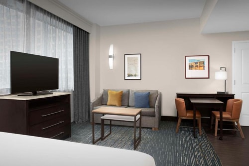 Studio Suite Near Dallas Underground Walkways DAL 1 Luxury Bookings