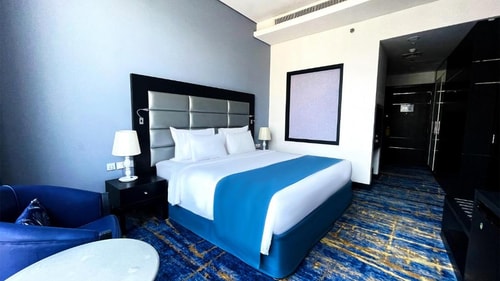 Classic Room Near Dubai Internet City Metro Luxury Bookings
