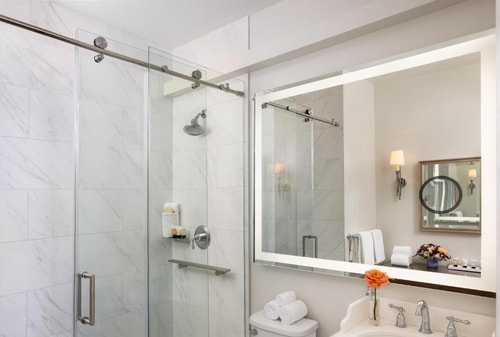 Classic King Room Near Turtle Creek Park DAL 4 Luxury Bookings