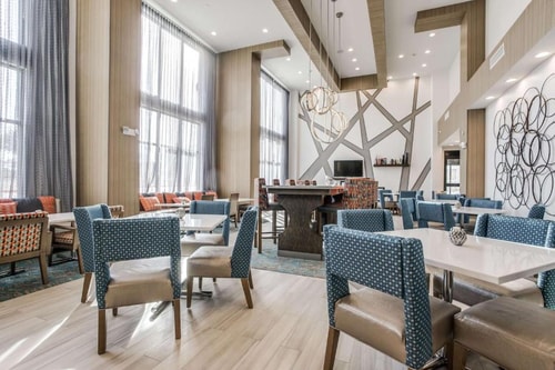 King Room Near Central Dentist DAL 13 Luxury Bookings