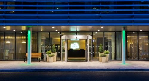 Standard Room Near Devonshire Square LON 8 Luxury Bookings
