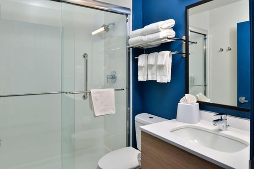 King Room Near Mathur Law Offices PC DAL 9 Luxury Bookings