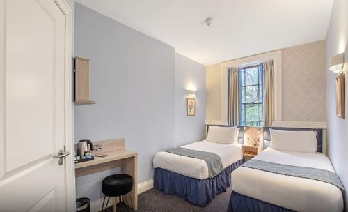 Double Or Twin Room Near Garden Halls LON 6 Luxury Bookings