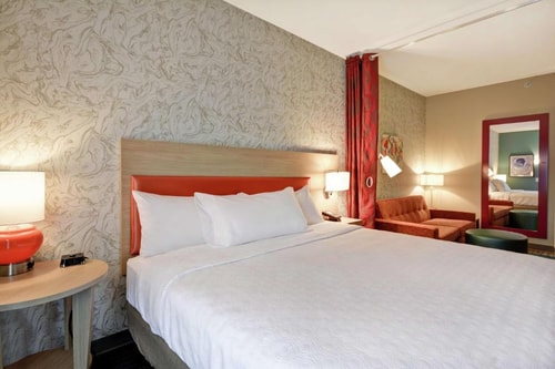 King Studio Suite Near Anderson Park HOU 1 Luxury Bookings
