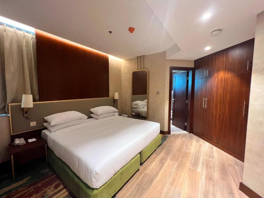 Deluxe One Bedroom Suite Near To Port Saeed Park Luxury Bookings