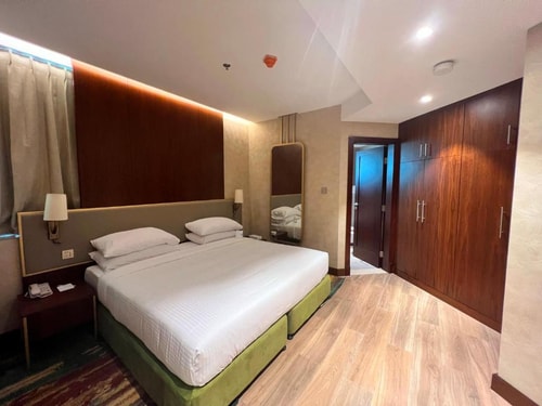 Deluxe One Bedroom Suite Near To Port Saeed Park Luxury Bookings