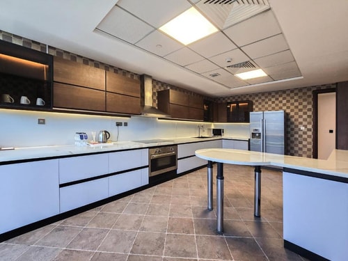 Four Bedroom Duplex Suite Near Deira City Metro 8 Luxury Bookings