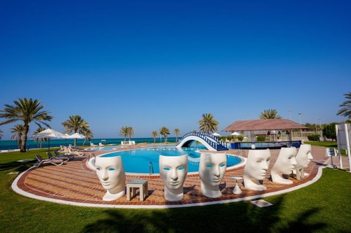 Superior Room Near To Abu Dhabi Pearls 14 Luxury Bookings