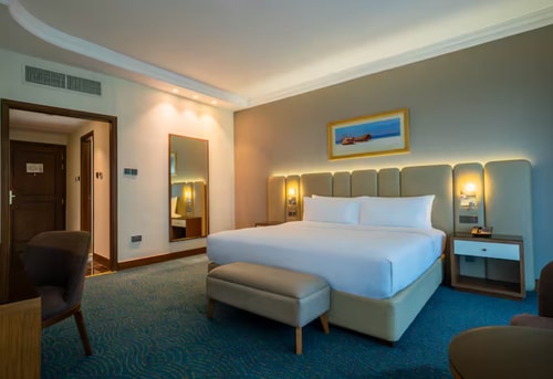 King Or Twin Guest Room Near Emirates SkyCargo 2 Luxury Bookings