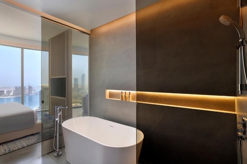 One Bedroom King Suite Near To Skydive Dubai 4 Luxury Bookings