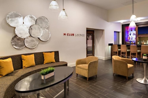 Queen Room Near William P Hobby Airport HOU 7 Luxury Bookings