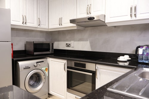 2 Bedroom Apartment Near LuLu Hypermarket Baniyas 7 Luxury Bookings