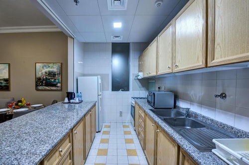 One Bedroom Apartment near Grand Emirates Market 4 Luxury Bookings