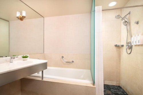 Standard King Room Near Hudson Theatre NYC 6 Luxury Bookings