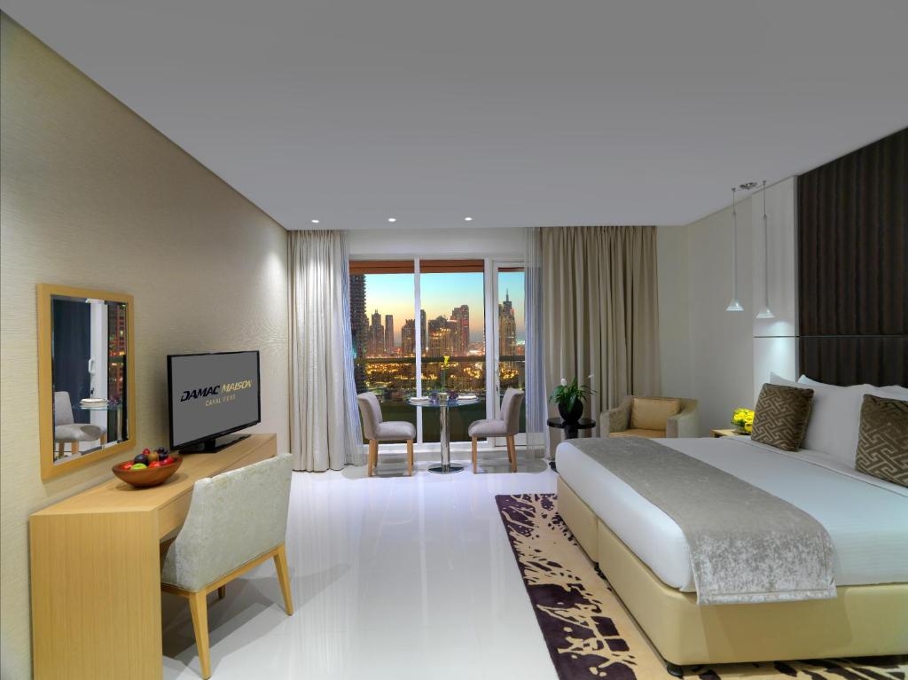 One Bedroom Suite Near Bay Square Dubai Luxury Bookings