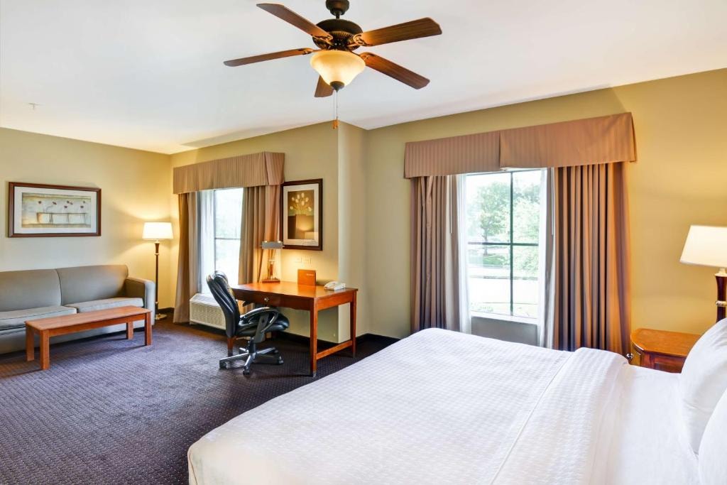 King Studio Suite Near George Bush Park HOU Luxury Bookings