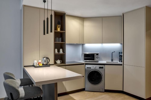 1 Bedroom Suite Near Doha Bank Dubai 4 Luxury Bookings