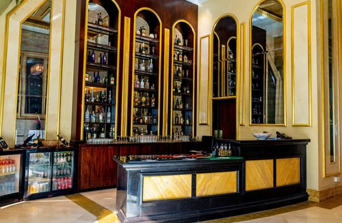 Deluxe King Or Twin Room Near Al Muteena Park 10 Luxury Bookings