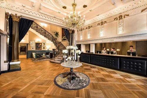 Double Or Twin Room Near Victoria Tea Shop LON 5 Luxury Bookings