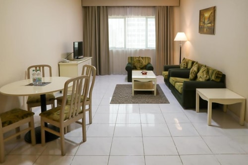One Bedroom Apartment Near Bur Juman Mall 7 Luxury Bookings