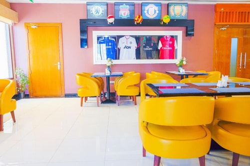 Deluxe Room Near Dubai Fertility Center 8 Luxury Bookings
