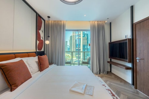 1 Bedroom King Suite With Balcony Boulevard View Luxury Bookings
