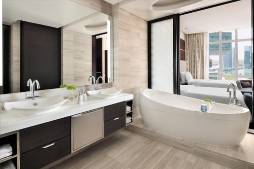 Deluxe King Or Twin Room Near Galleria Mall 3 Luxury Bookings