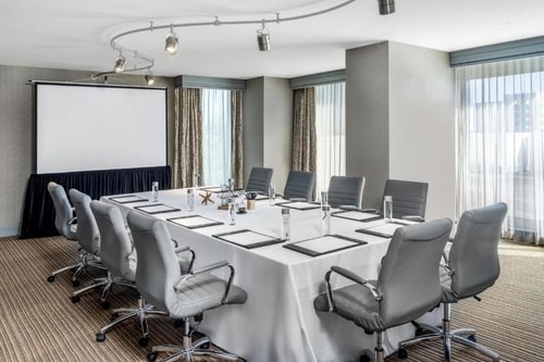 King Room Near Heart of Texas Classic DAL 6 Luxury Bookings