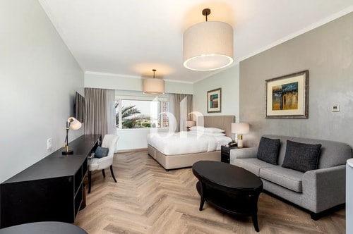 Studio Apartment Near Dubai Marine Club 3 Luxury Bookings