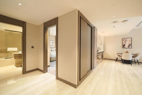 One Bedroom Suite City View At Palm Jumeirah 4 Luxury Bookings