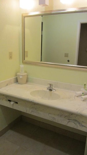 Standard Room Near Cranbrook Center HOU 6 Luxury Bookings